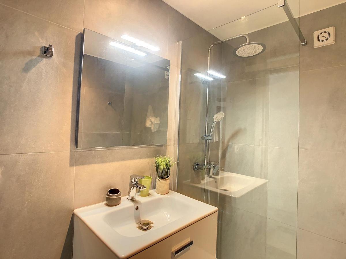 The Cloudy Bay Apartment フンシャル エクステリア 写真