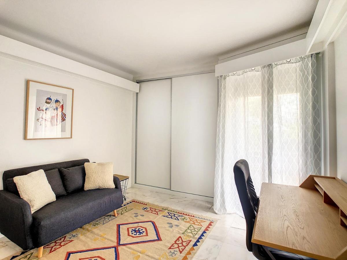 The Cloudy Bay Apartment フンシャル エクステリア 写真